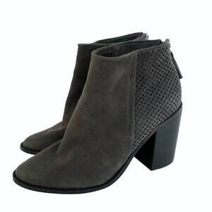 NEW STEVE MADDEN women's replay perf heel suede bootie in grey